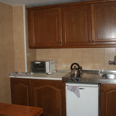 Aparthotel Benal 2*