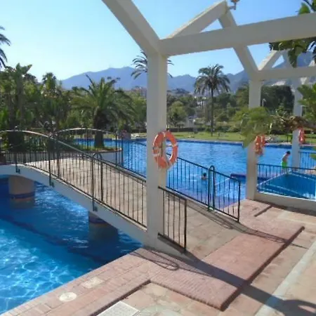 Benal Aparthotel 2*