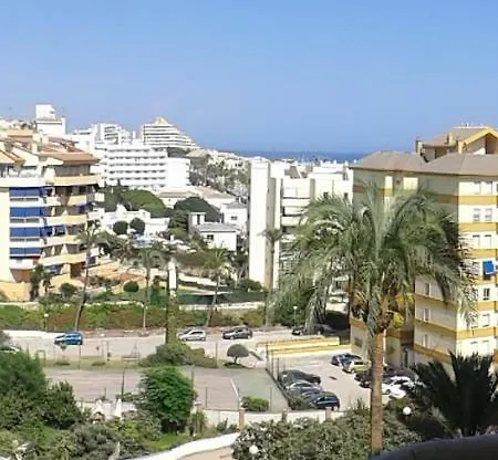 Benal Aparthotel 2*